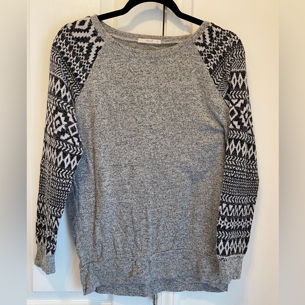 Medium Over sized sweater